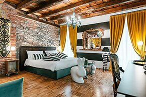 Aurum - Como Luxury Suites