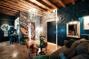 Aurum - Como Luxury Suites