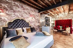 Aurum - Como Luxury Suites