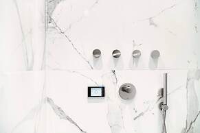 Aurum - Como Luxury Suites