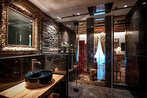 Aurum - Como Luxury Suites