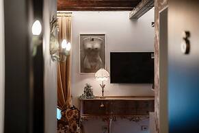 Aurum - Como Luxury Suites