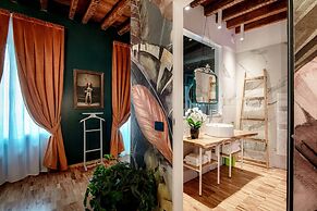 Aurum - Como Luxury Suites