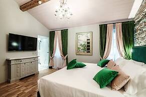 Aurum - Como Luxury Suites