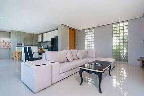 Scenic View 2BR Villa Natural Touch A2