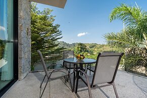 Scenic View 2BR Villa Natural Touch A2