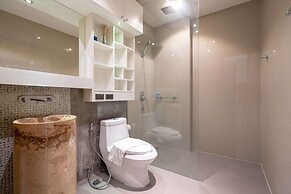 Scenic View 2BR Villa Natural Touch A2