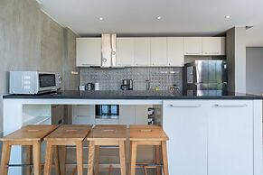 Scenic View 2BR Villa Natural Touch A2