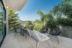Scenic View 2BR Villa Natural Touch A2
