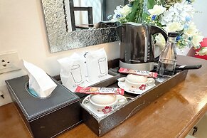 Chiangmai Lanna & Modern Loft  Hotel