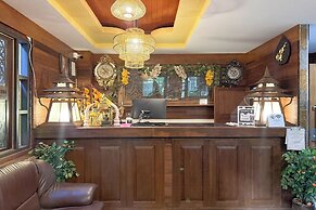 Chiangmai Lanna & Modern Loft  Hotel