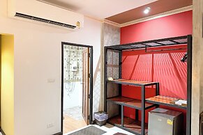 Chiangmai Lanna & Modern Loft  Hotel