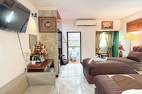 Chiangmai Lanna & Modern Loft  Hotel