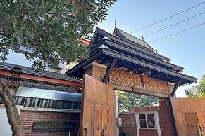 Chiangmai Lanna & Modern Loft  Hotel