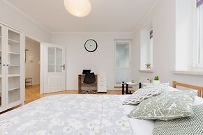 Studio Bielany by Renters
