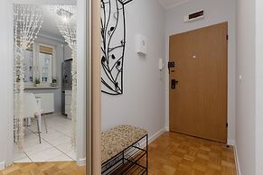 Studio Bielany by Renters