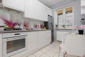 Studio Bielany by Renters