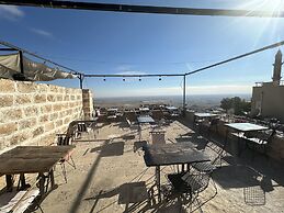 BEYZADE KONAĞI HOTEL