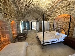 BEYZADE KONAĞI HOTEL