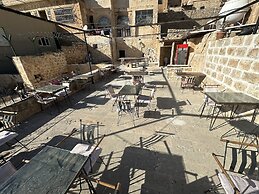 BEYZADE KONAĞI HOTEL