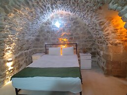 BEYZADE KONAĞI HOTEL