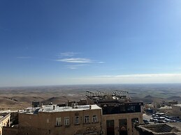 BEYZADE KONAĞI HOTEL