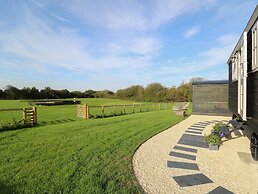 Dragonfly Shepherd's Hut