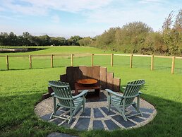 Dragonfly Shepherd's Hut