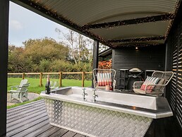 Dragonfly Shepherd's Hut