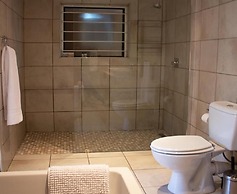 Cussonia Country Home