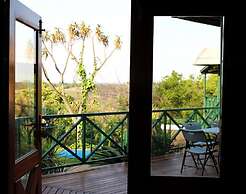 Cussonia Country Home