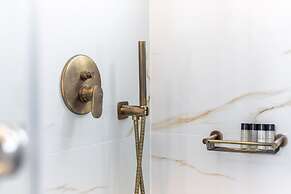 Acropolis Divine Penthouse