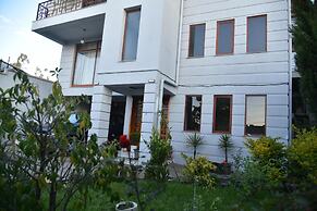 5 Bedroom Exquisite Villa in Top-view Area