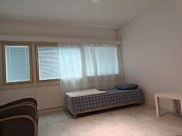 Pet-friendly 4 Bed Apt in Turku With Park Views