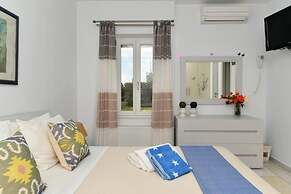 Villa Dionysos in Aliki