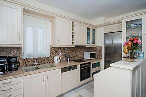 Villa Dionysos in Aliki