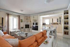 Villa Dionysos in Aliki