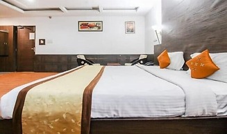 Monarch Inn