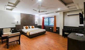 Monarch Inn