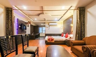 Monarch Inn