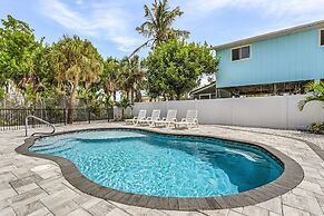 Beachcomber Life - 100 Gulf Beach Rd 3 Bedroom Home by RedAwning