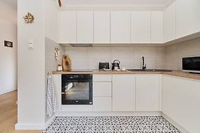 Poznan Apartment With Garden by Renters