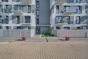 Poznan Apartment With Garden by Renters