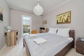 Poznan Apartment With Garden by Renters
