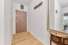 Poznan Apartment With Garden by Renters