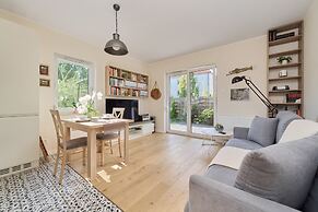 Poznan Apartment With Garden by Renters