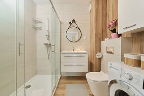 Poznan Apartment With Garden by Renters