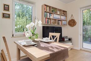 Poznan Apartment With Garden by Renters