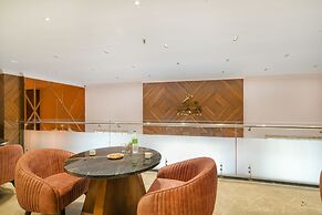 Hathili Hotel and Restaurant