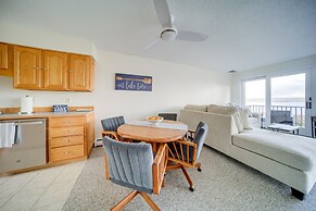 Lakeside Retreat in Dewittville w/ Pool Access!